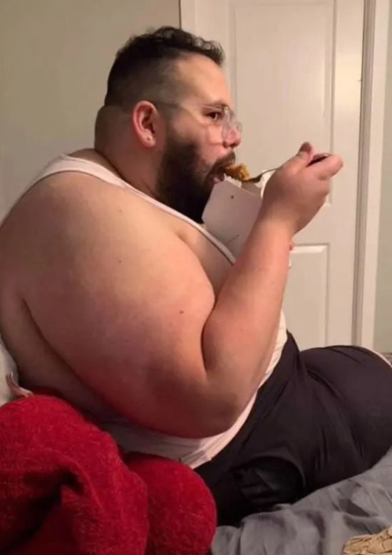 Чоловік схуд на 119 кг і приголомшив невпізнанним виглядом – фото до і після