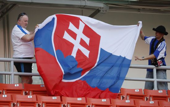 Словаччина зменшує підтримку українським біженцям із 2025 року: подробиці Словаччина зменшує підтримку українським біженцям із 2025 року: подробиці