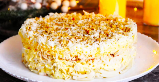 Салат "Афродіта": спробуйте новинку на зимові свята і не пожалкуєте — гості з'їдять його за хвилину