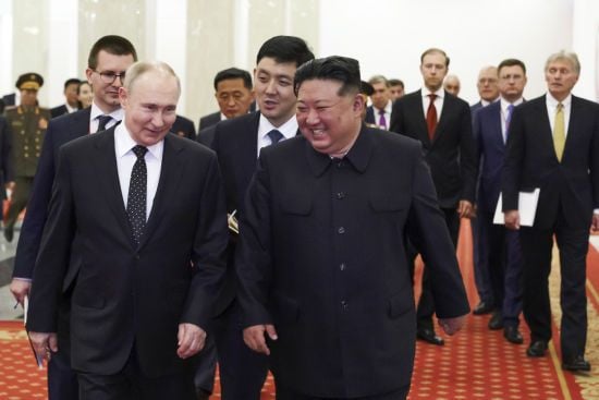 Кім Чен Ин привітав російського диктатора Путіна з Новим роком: що пообіцяв