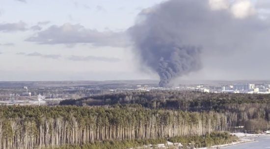 У Росії спалахнув цех із виробництва полістиролу (відео)