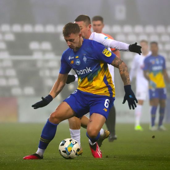 "Динамо" не зуміло обіграти "Колос", але повернулося на перше місце в УПЛ (відео)