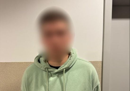 Прикинувся жінкою: на кордоні затримали чергового ухилянта з підробленими документами