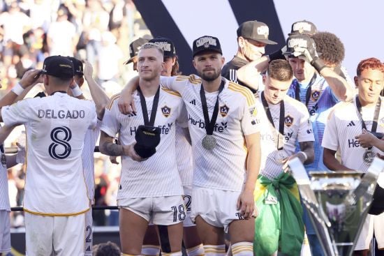 Марко Ройс здобув трофей: "Лос-Анджелес Гелаксі" став чемпіоном МЛС-2024 (відео)