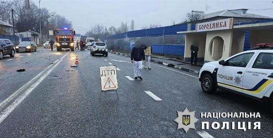 Понад 30 пасажирів в автобусі: на Київщині сталася смертельна аварія