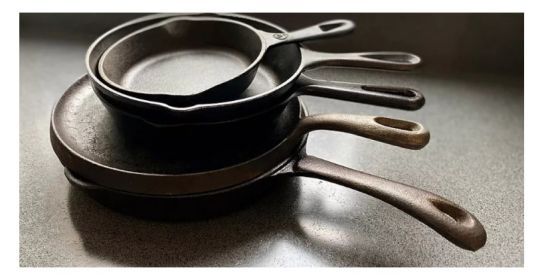 Як відчистити сковорідку від нагару та жиру зовні та всередині: давній, ефективний лайфгак