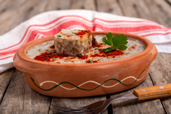 Як приготувати холодець без желатину: за цим рецептом застигне без проблем