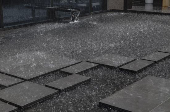 Дощить кожні 15 хвилин: що відомо про унікальне кафе (фото)