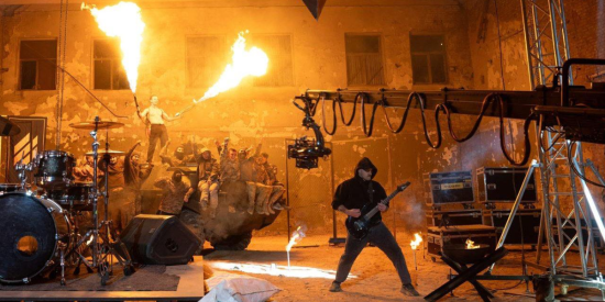 Нова "Епоха" українського року: 8 рок-гуртів зіграли концерт задля підтримки Третьої штурмової Нова "Епоха" українського року: 8 рок-гуртів зіграли концерт задля підтримки Третьої штурмової