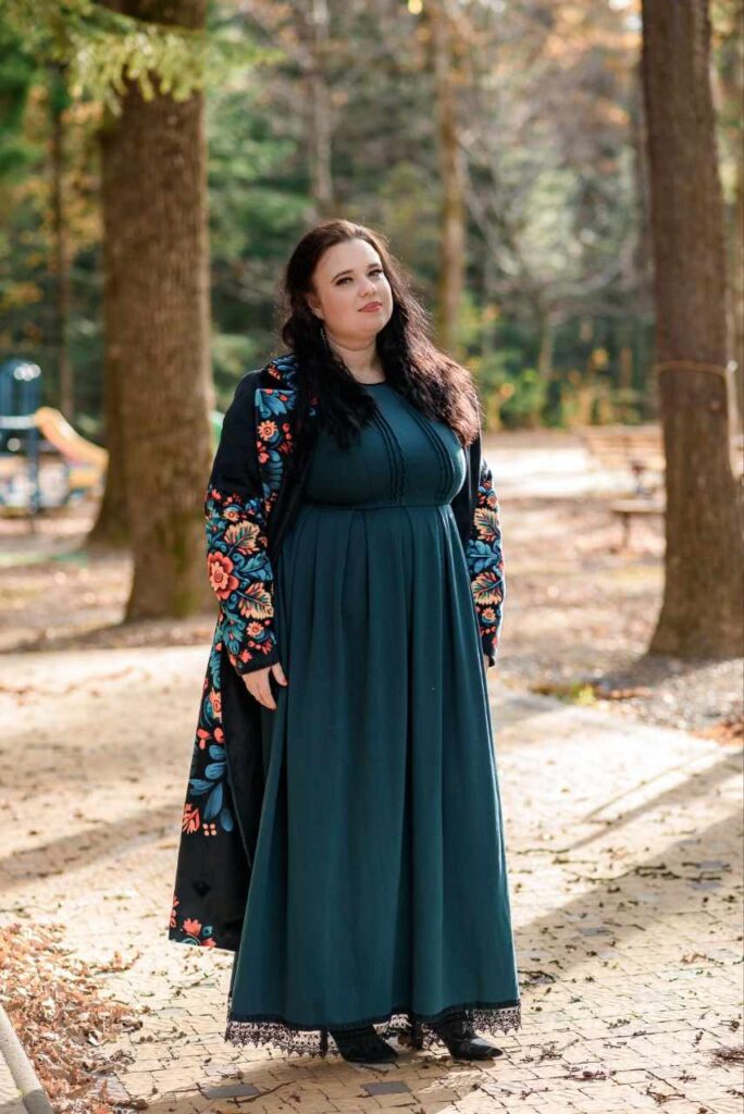 Співачка Тьотя Соня презентує зворушливий трек про велике кохання, яке рятує життя найдорожчих людей