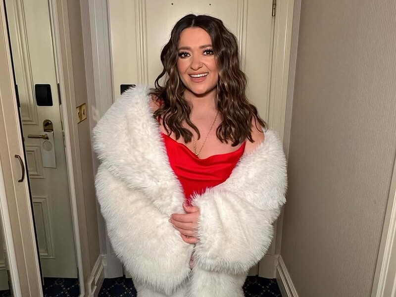 Могилевська в кумедному відео показала, як збирається на зустріч