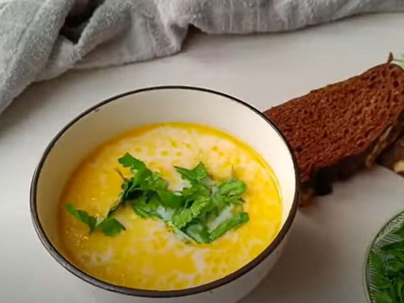 Суп за цим рецептом виходить смачним, а готується швидко. Наприкінці просто додайте цей інгредієнт