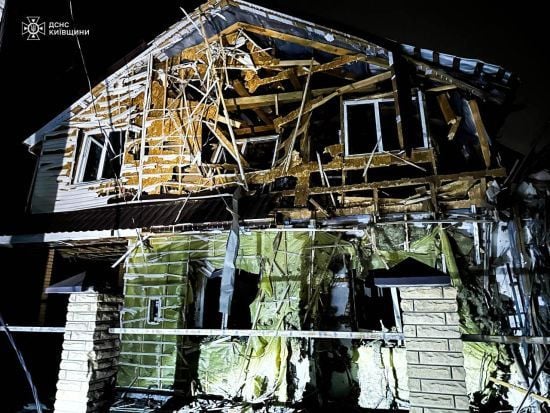 Росіяни атакували Київську область дронами: фото наслідків