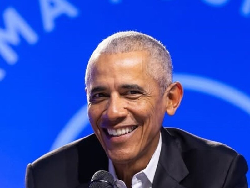 Обама показав свіже фото з дружиною та привітав її з днем народження