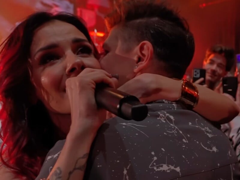 "Колишня". MamaRika показала емоції чоловіка на пісню, яка стала для нього "повним сюрпризом". Відео