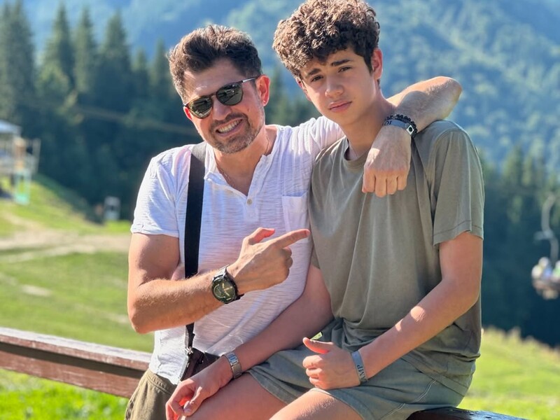 Джеджула пояснив, чому їхній із Дімопулос 15-річний син повернувся в Україну і живе тепер із ним