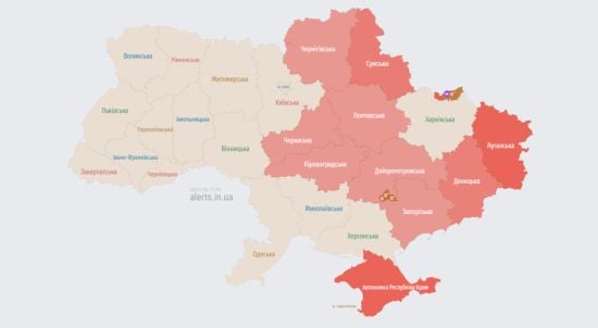 У кількох областях повітряна тривога: яка загроза