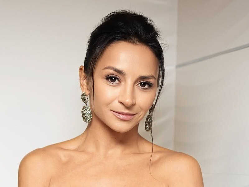 Гвоздьова у жовто-блакитному боді станцювала на тлі Карпатських гір