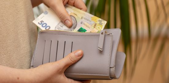 Особам із 2 та 3 групою інвалідності хочуть скасувати виплати: що відомо