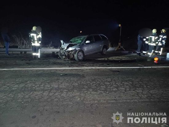 Автівку зім'яло від удару: на Волині у ДТП загинув водій (фото)