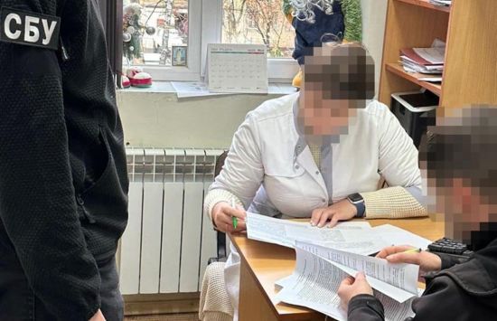 На Закарпатті медики допомагали ухилянтам отримати групу інвалідності: як працювала схема