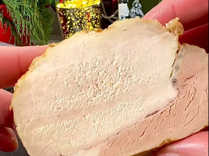 Приготуйте м'ясо за цим рецептом – і матимете для бутербродів буженину, що "просто тане в роті"