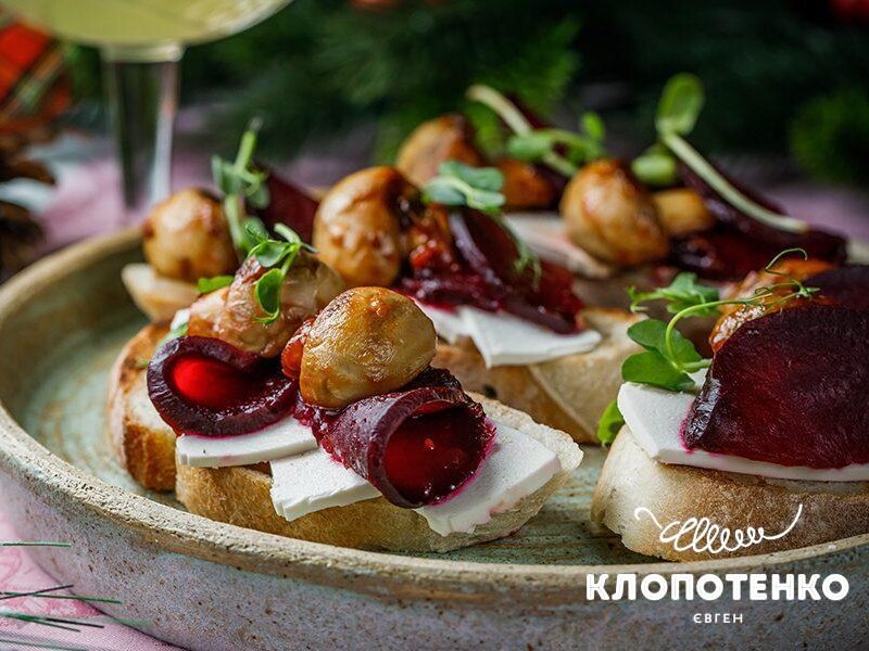 Покладіть ці інгредієнти на хліб, щоб отримати канапки із чудовим смаком