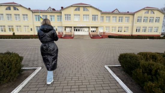 На Рівненщині вчитель під час уроку побив учня: батьки дитини зробили несподівану заяву На Рівненщині вчитель під час уроку побив учня: батьки дитини зробили несподівану заяву