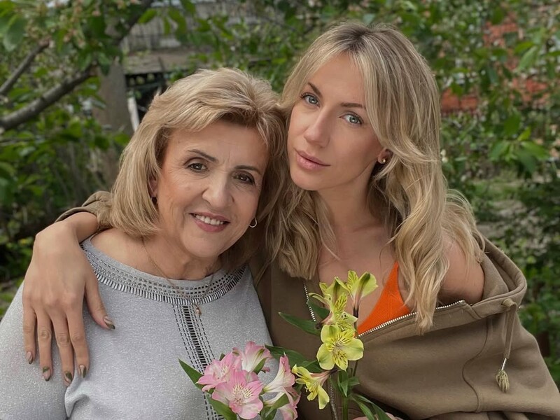 Нікітюк показала, чому мати під час сварки назвала її "бомжарою". Відео