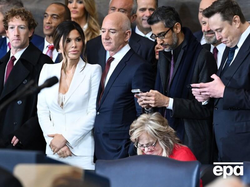 "Фото на $1 трлн". Чотири найбагатші бізнесмени у світі відвідали інавгурацію Трампа