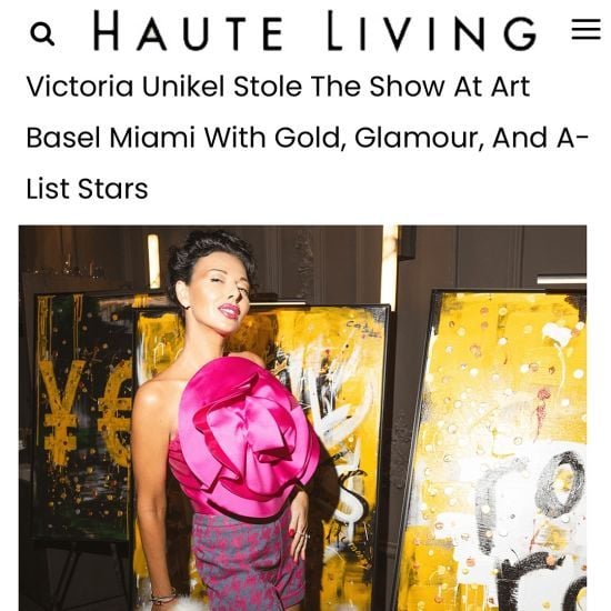 Художниця розпиляла кілограм золота на свої картини