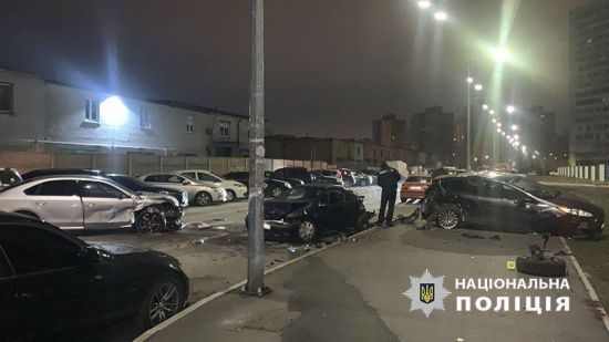 Масштабна ДТП в Києві: нетверезий водій протаранив сім авто (фото)