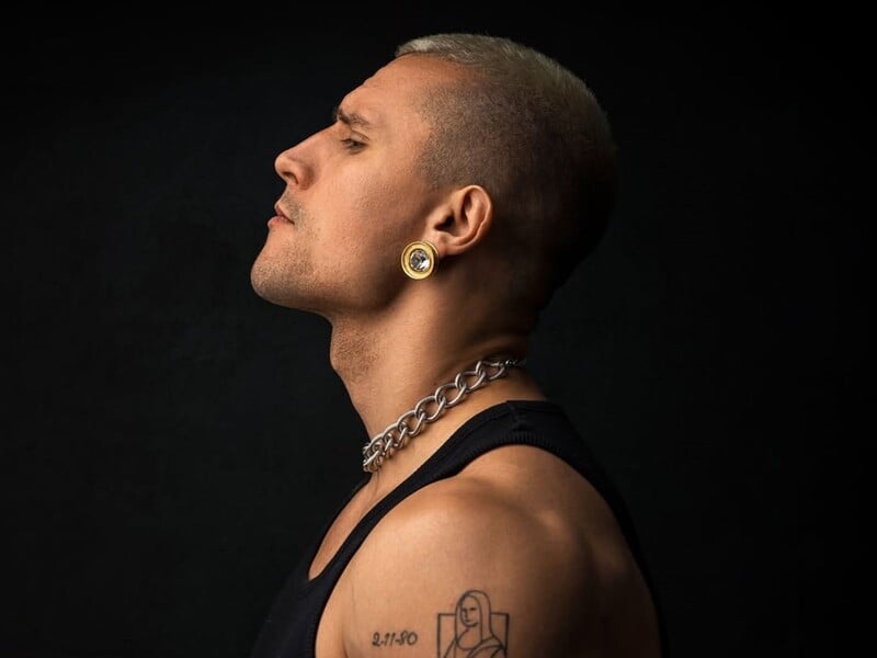 "Нова реальність". Цимбалюк вразив мережу яскравим образом. Фото