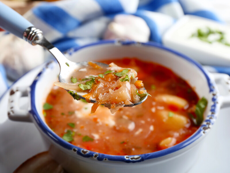 Рецепт справжнього козацького капусняку – особливо добре смакує зварений у казанку, з димком