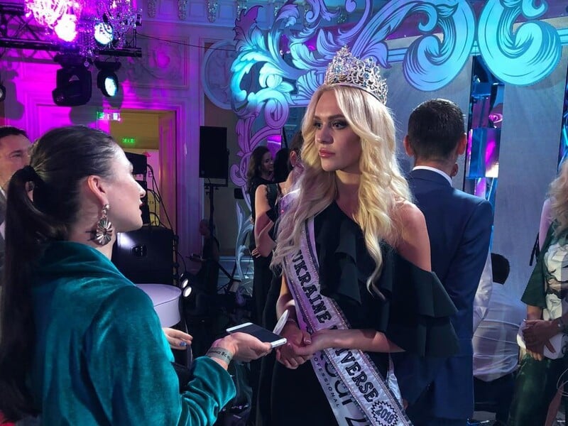 "Міс Україна Всесвіт – 2018" засвітилася з путіністом Тіматі й назвала його "своїм улюбленим артистом"