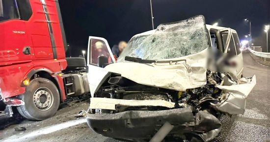 Смертельна ДТП на Вінниччині: зіштовхнулись вантажівка та мікроавтобус