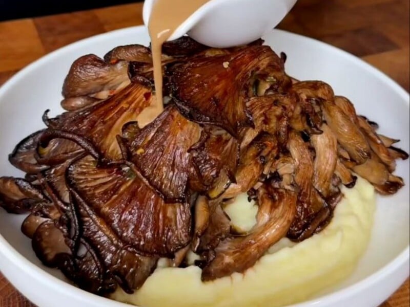 Запечіть гливи за цим рецептом – і вони вийдуть соковитими й ароматними