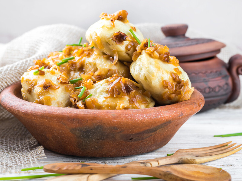 Парові вареники з капустою. Рецепт смачної страви української кухні