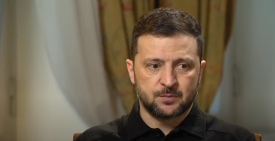 Зеленський розповів, як збирається повернути українців з-за кордону