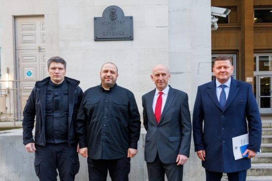 Залужний та Умєров домовилися з міністром оборони Британії про далекобійну зброю