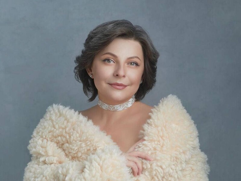 "Я постійно себе товчу, щоб гроші знайти". Співачка Муха пояснила, чому на рік іде зі сцени