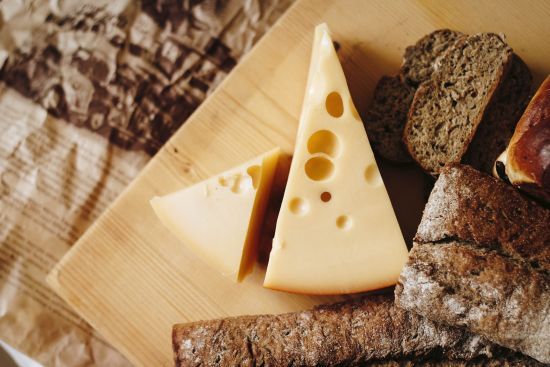 Сир чи сирний продукт: прості поради, які допоможуть відрізнити Сир чи сирний продукт: прості поради, які допоможуть відрізнити