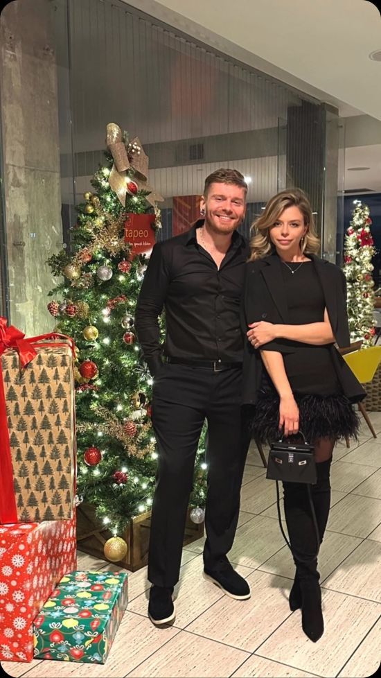 Олександр Кривошапко висловився про своє американське весілля під час війни: "Дуже боляче"