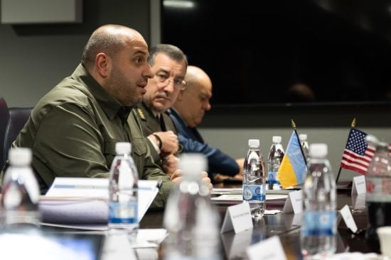 У "Рамштайні" затвердили стратегію військової допомоги Україні до 2027 року У "Рамштайні" затвердили стратегію військової допомоги Україні до 2027 року