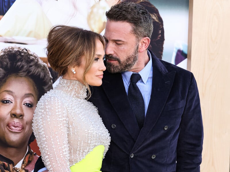 Лопес офіційно розлучилася зі своїм четвертим чоловіком Аффлеком Лопес офіційно розлучилася зі своїм четвертим чоловіком Аффлеком