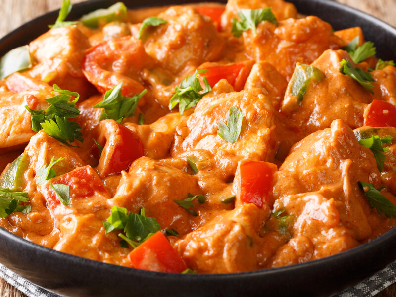 "Усе легко, швидко й дуже смачно". Рецепт курки з перцем