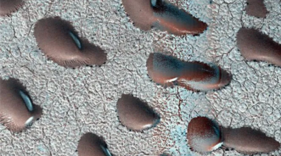 NASA виявили заморожені "квасолини" на Марсі: як це допоможе розкрити таємниці клімату планети