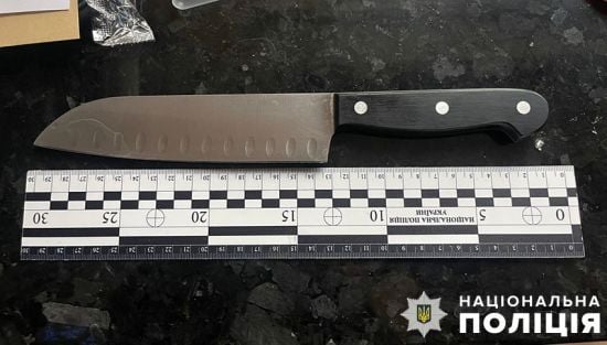 Напав з ножем на працівника ДБР: в Києві затримали чоловіка