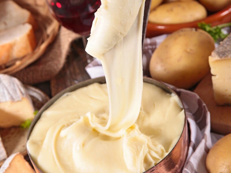 Приготуйте домашній плавлений сир без консервантів за рецептом Клопотенка