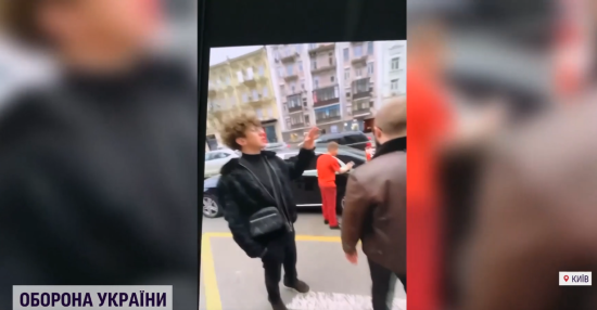 Зупиняли рух в Києві і слухали "Я русский": у Мережі назвали імена підлітків-мажорів